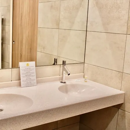 Hotel Aux Lys de Chablis Extérieur photo