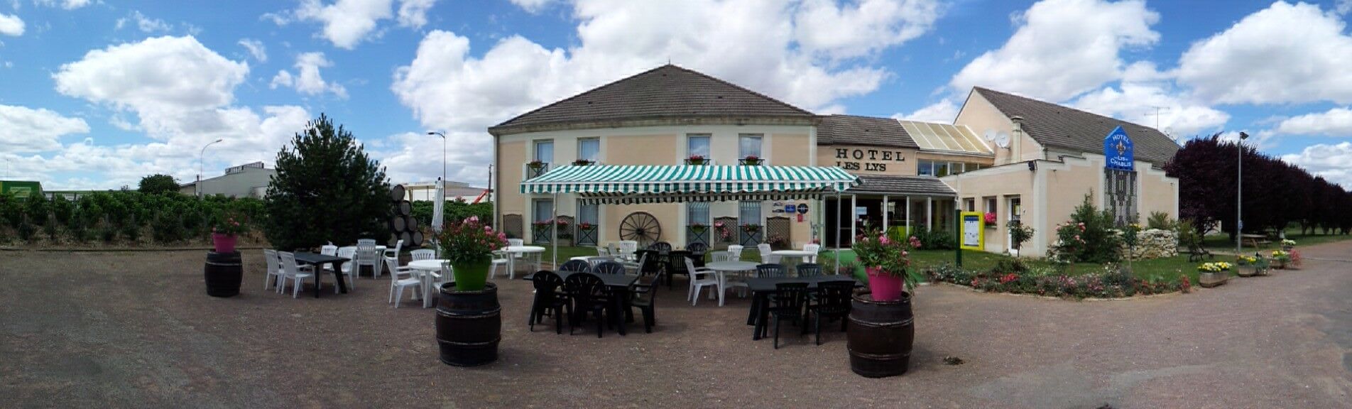 Aux Lys De 3* Chablis